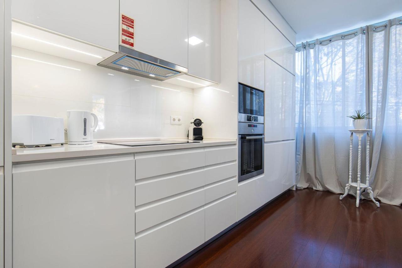 كاسكايس Touch Of Class 2Bdr Apartment By Lovelystay المظهر الخارجي الصورة