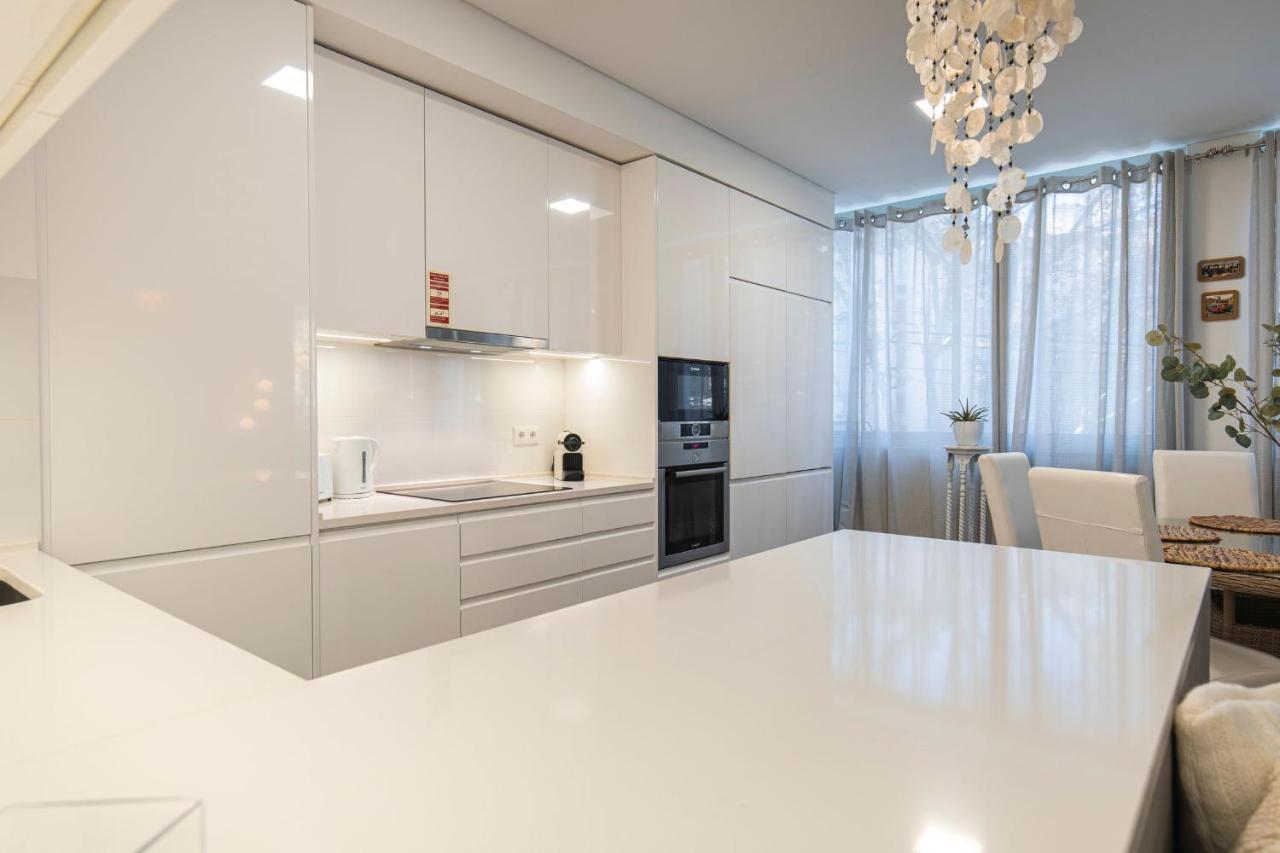 كاسكايس Touch Of Class 2Bdr Apartment By Lovelystay المظهر الخارجي الصورة