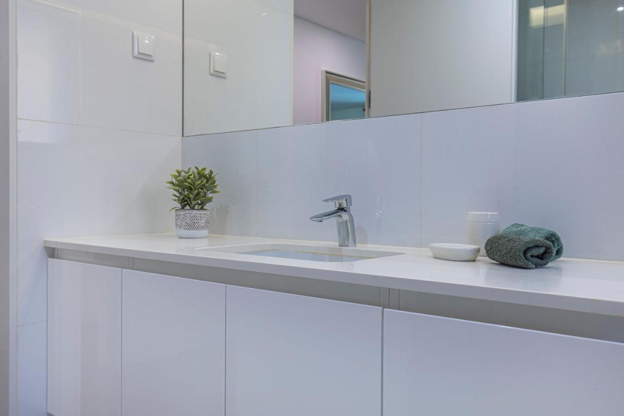 كاسكايس Touch Of Class 2Bdr Apartment By Lovelystay المظهر الخارجي الصورة