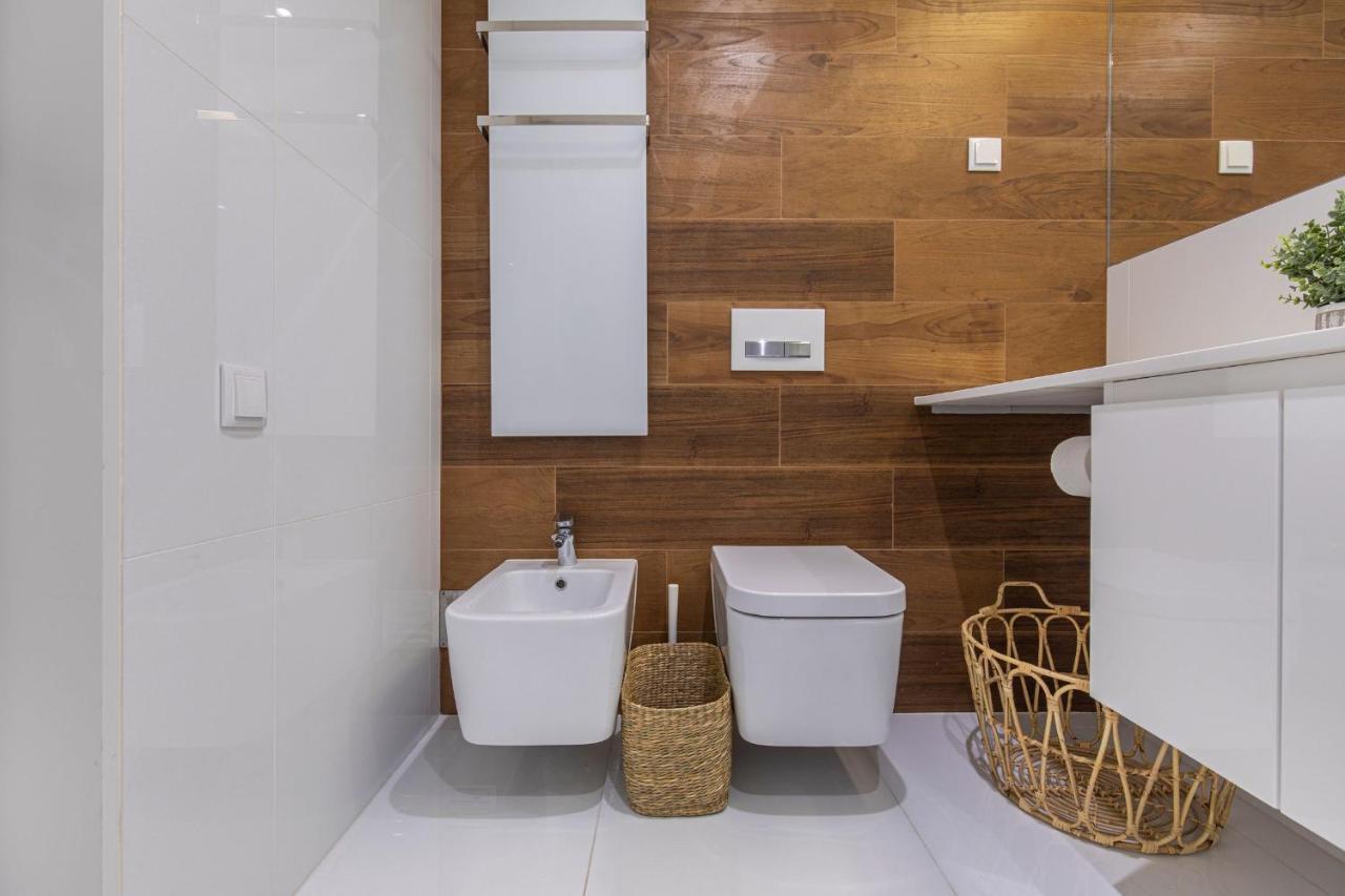 كاسكايس Touch Of Class 2Bdr Apartment By Lovelystay المظهر الخارجي الصورة
